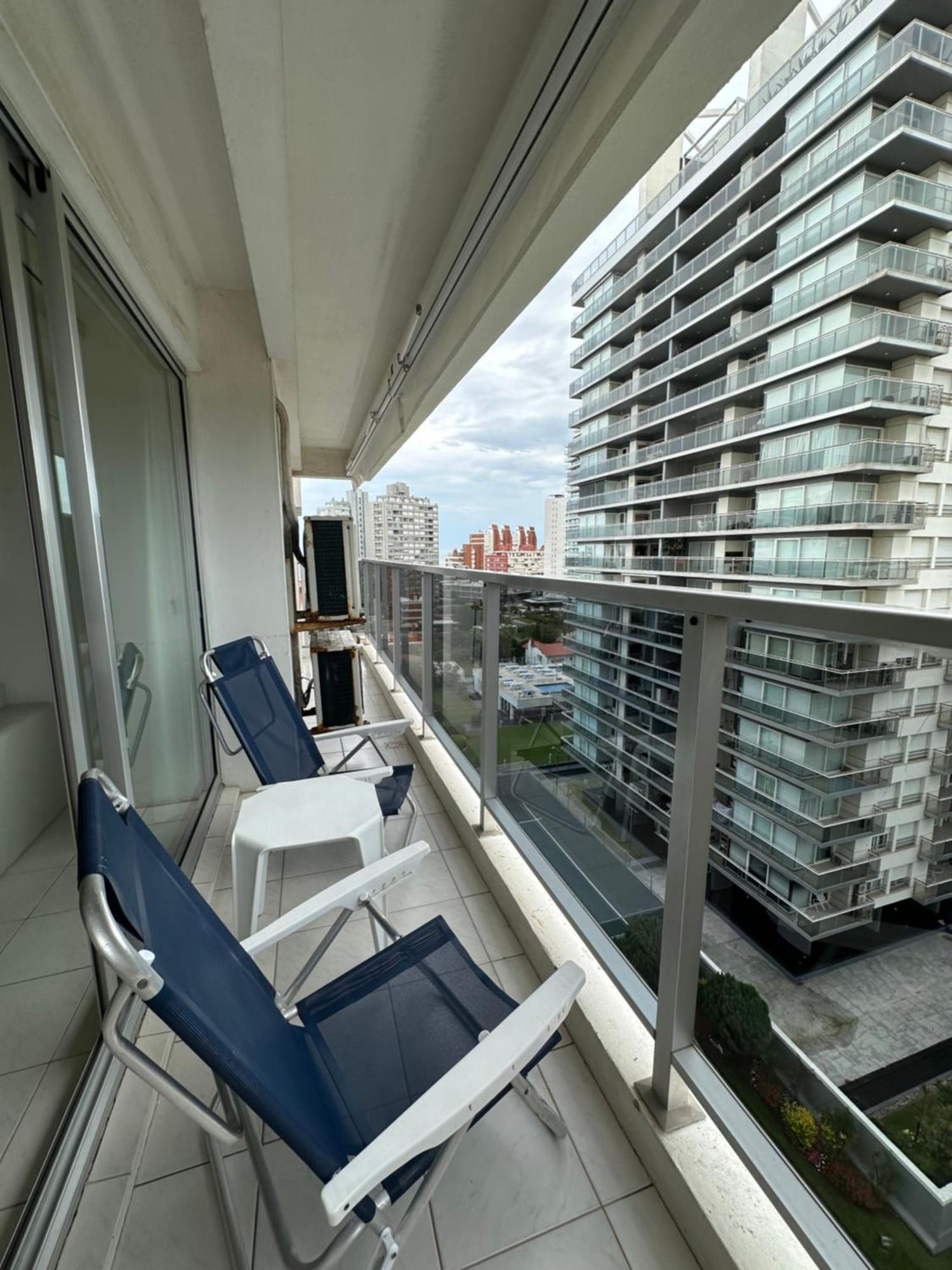 Hermoso Apartamento, Torre De Categoria Long Beach, En La Mejor Ubicacion De Punta Del Este Luaran gambar