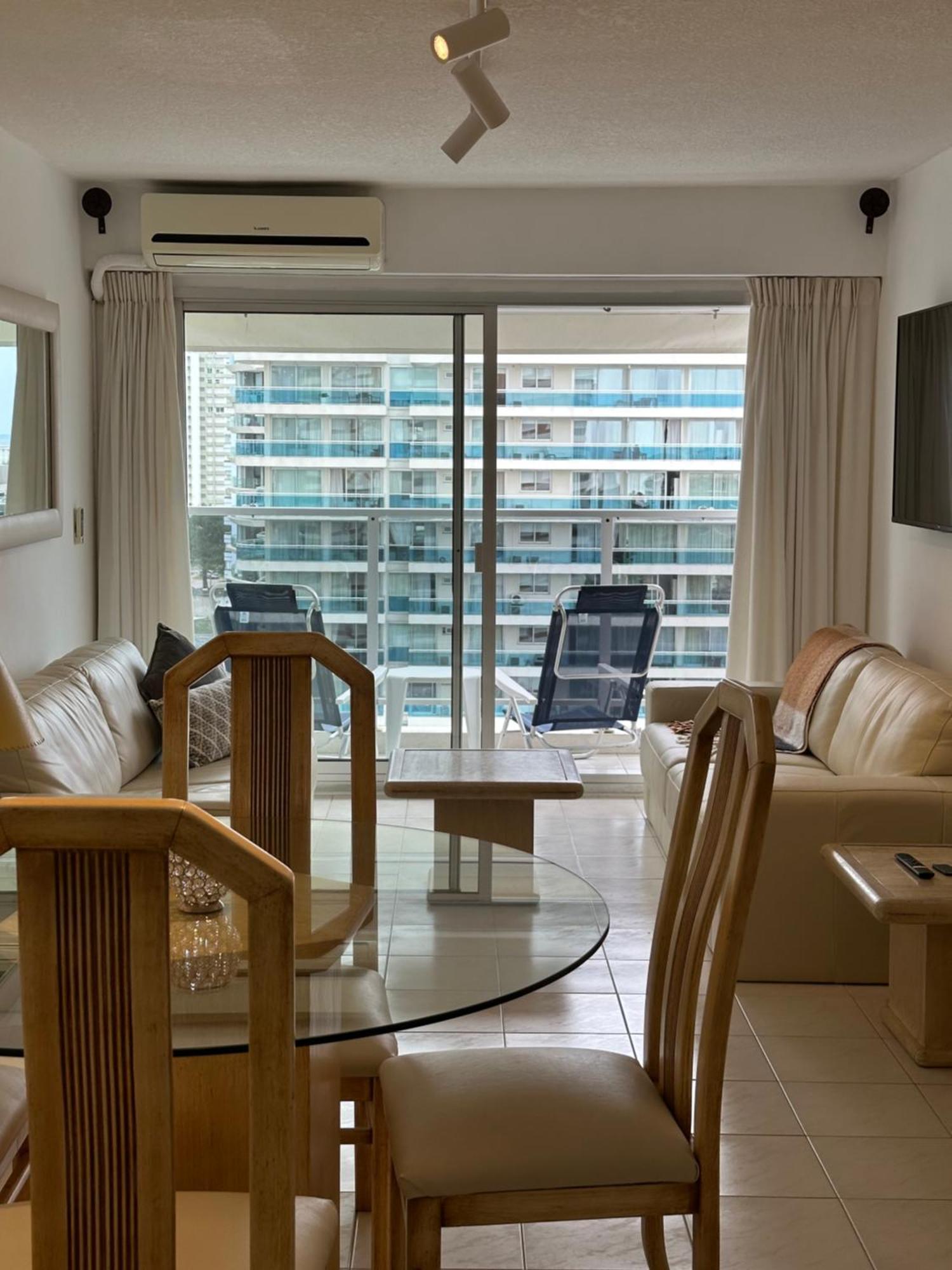 Hermoso Apartamento, Torre De Categoria Long Beach, En La Mejor Ubicacion De Punta Del Este Luaran gambar